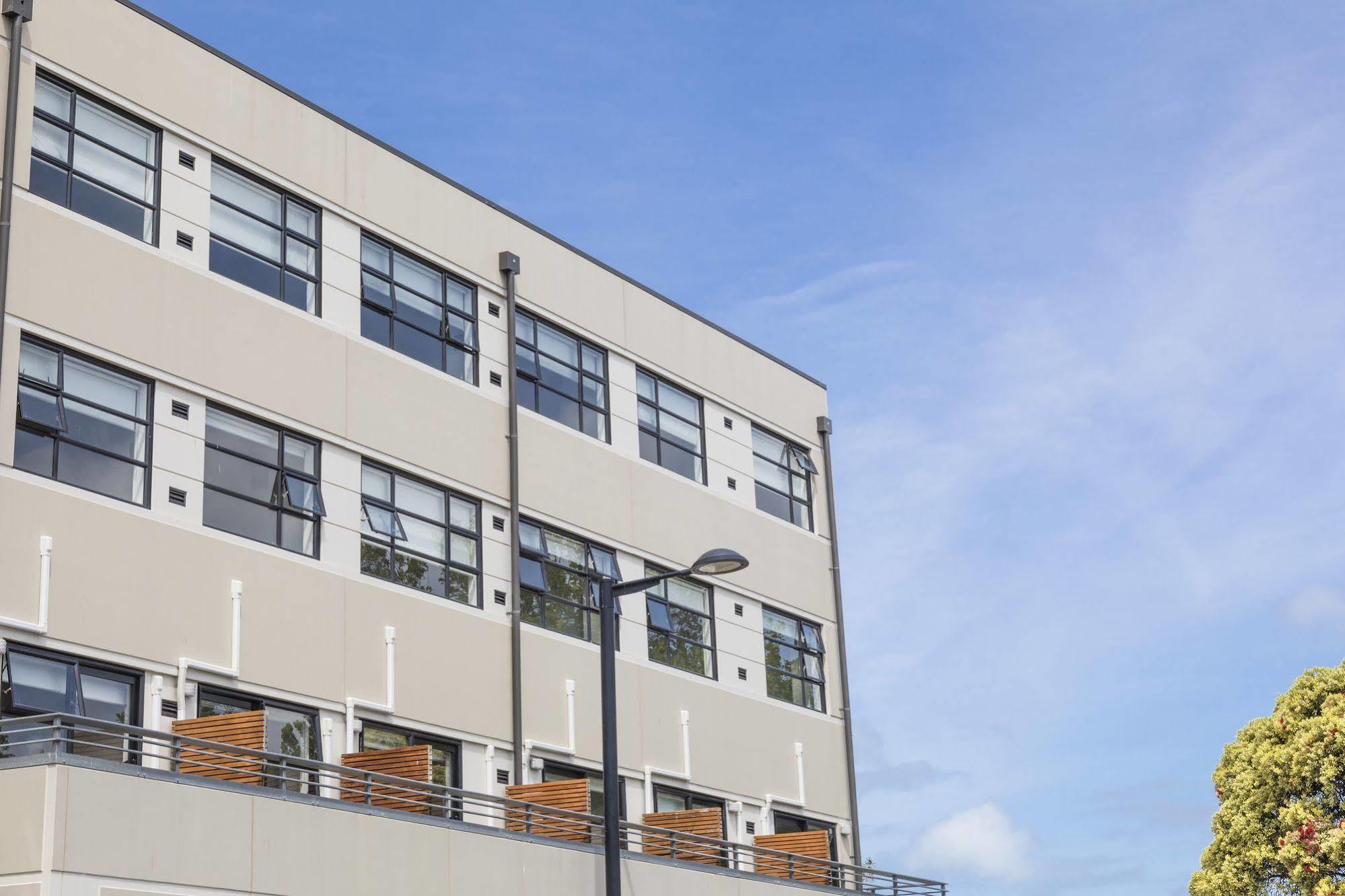 Quest Napier Serviced Apartments Kültér fotó