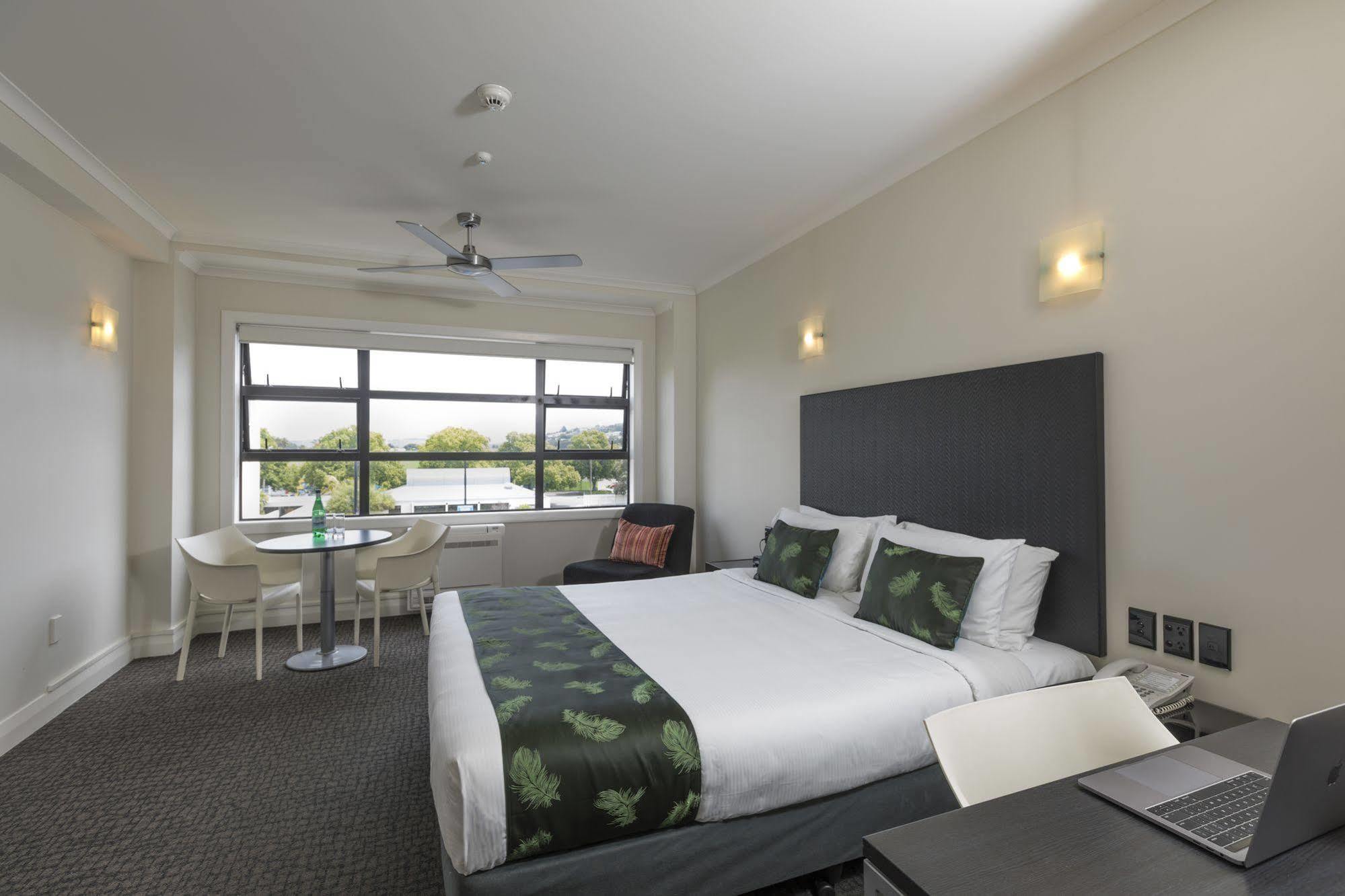 Quest Napier Serviced Apartments Kültér fotó